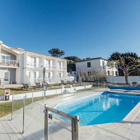 Beach Hotel - Le Grand Chalet 론세레뱅 외부 사진