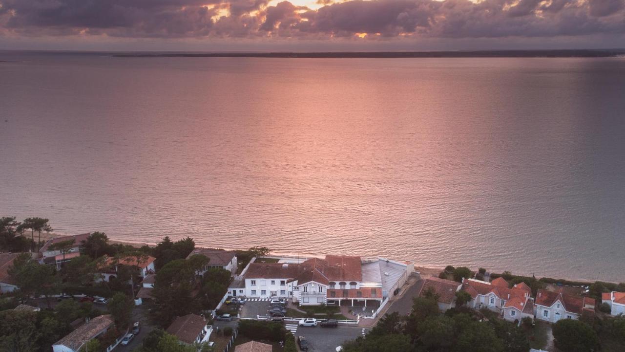 Beach Hotel - Le Grand Chalet 론세레뱅 외부 사진