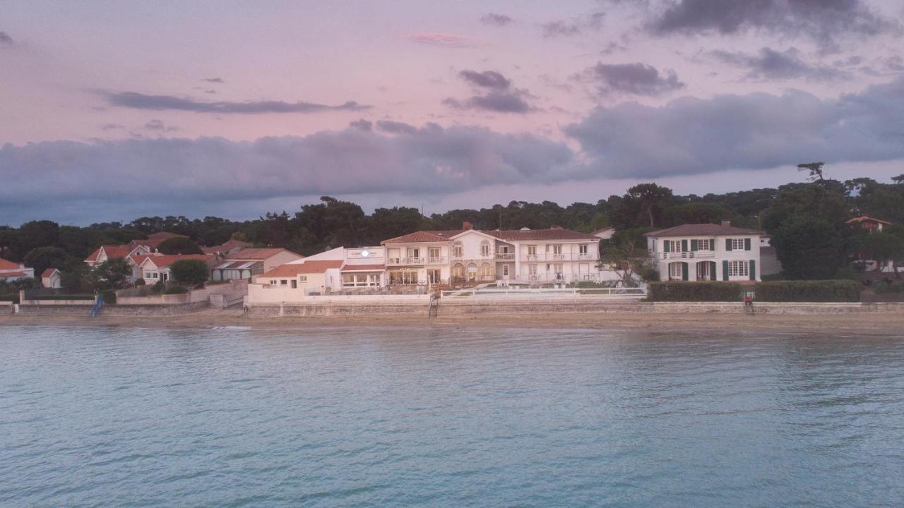 Beach Hotel - Le Grand Chalet 론세레뱅 외부 사진