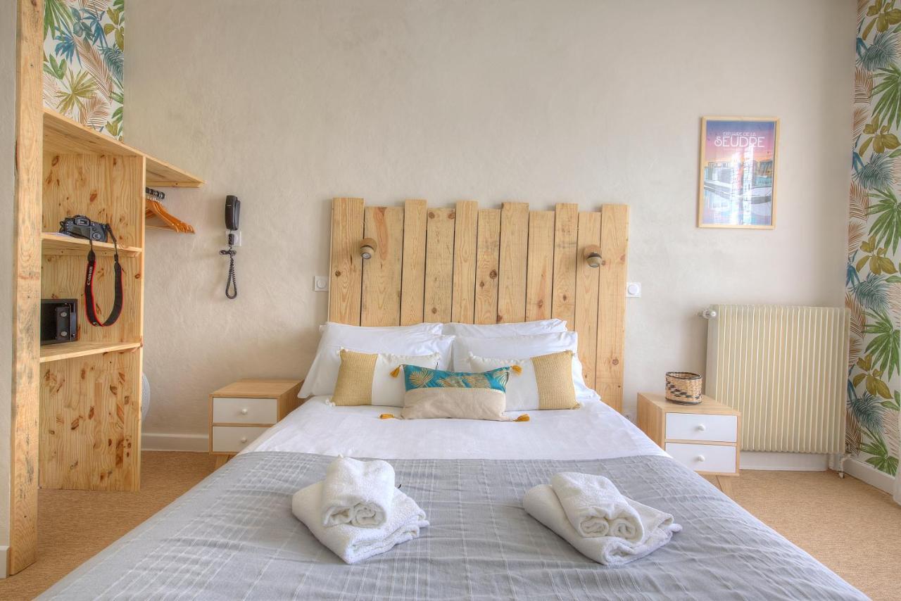 Beach Hotel - Le Grand Chalet 론세레뱅 외부 사진