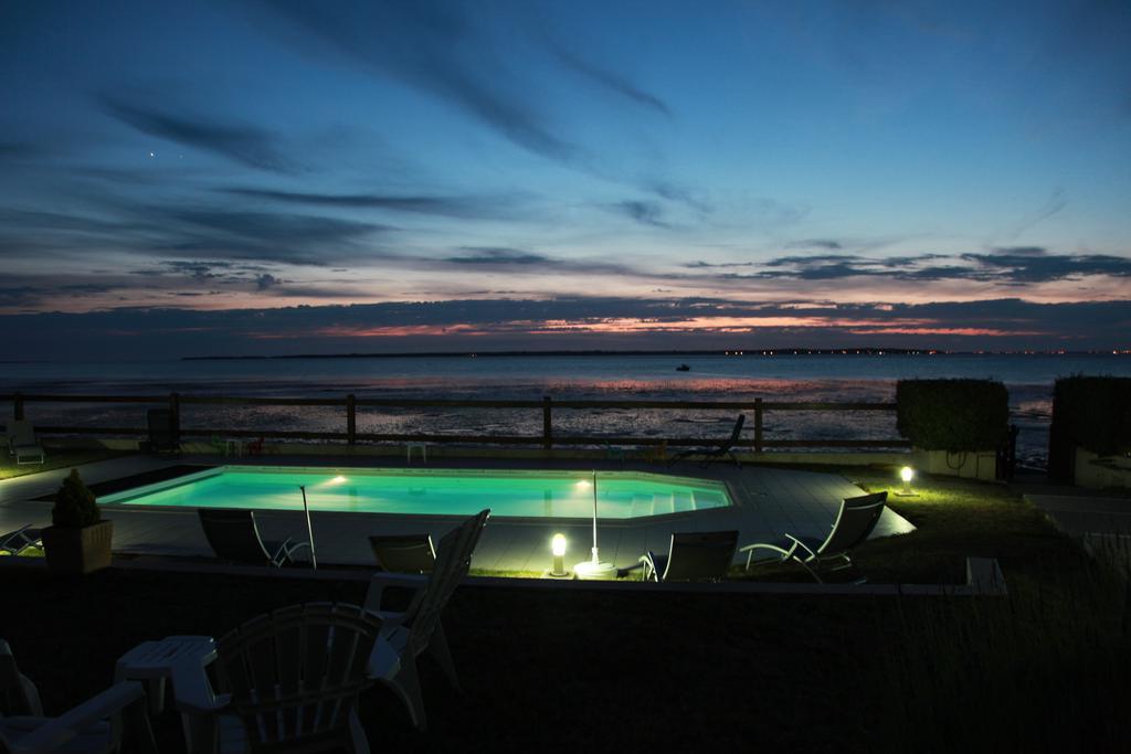 Beach Hotel - Le Grand Chalet 론세레뱅 외부 사진