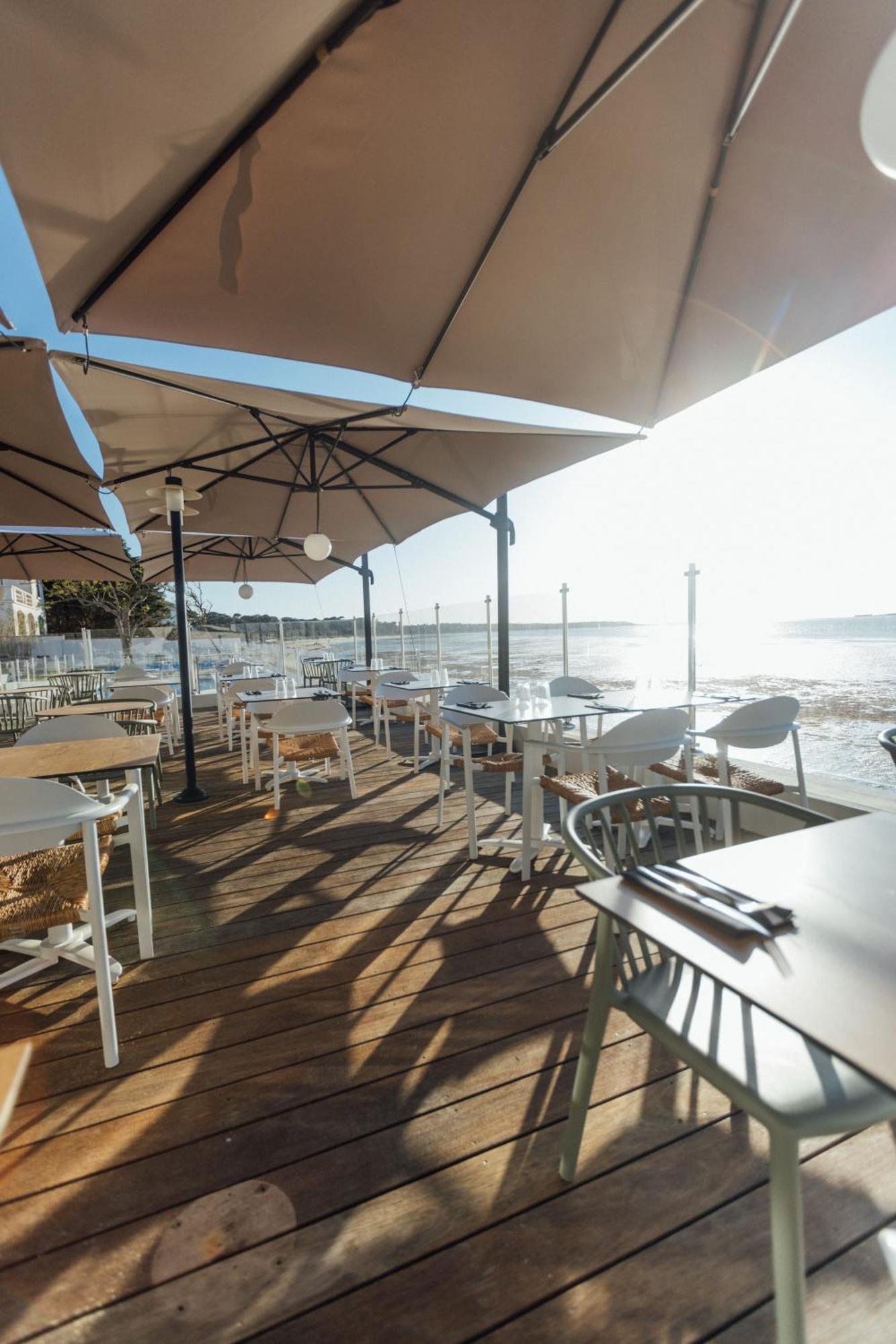 Beach Hotel - Le Grand Chalet 론세레뱅 외부 사진